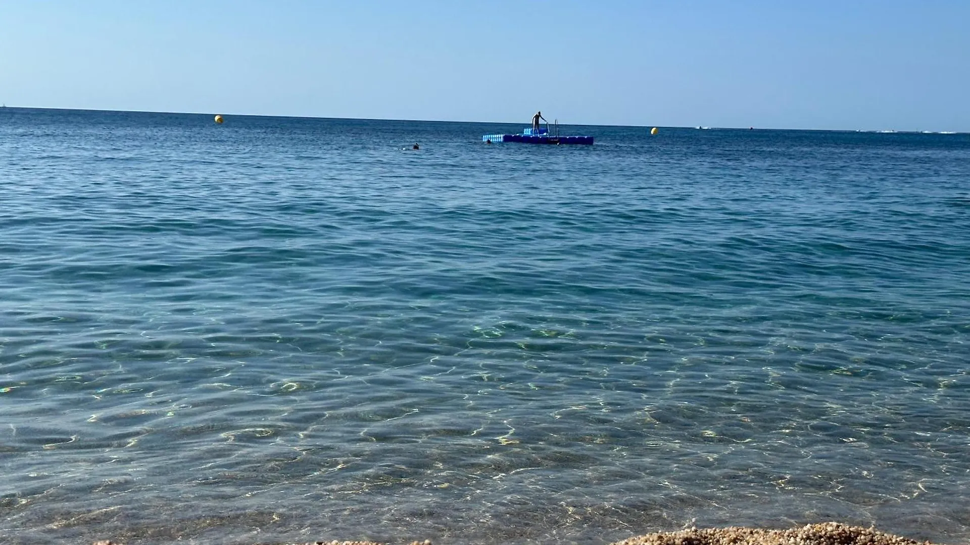 Beachfront Rooftop Haven Studio In Playa De Aro Platja d'Aro