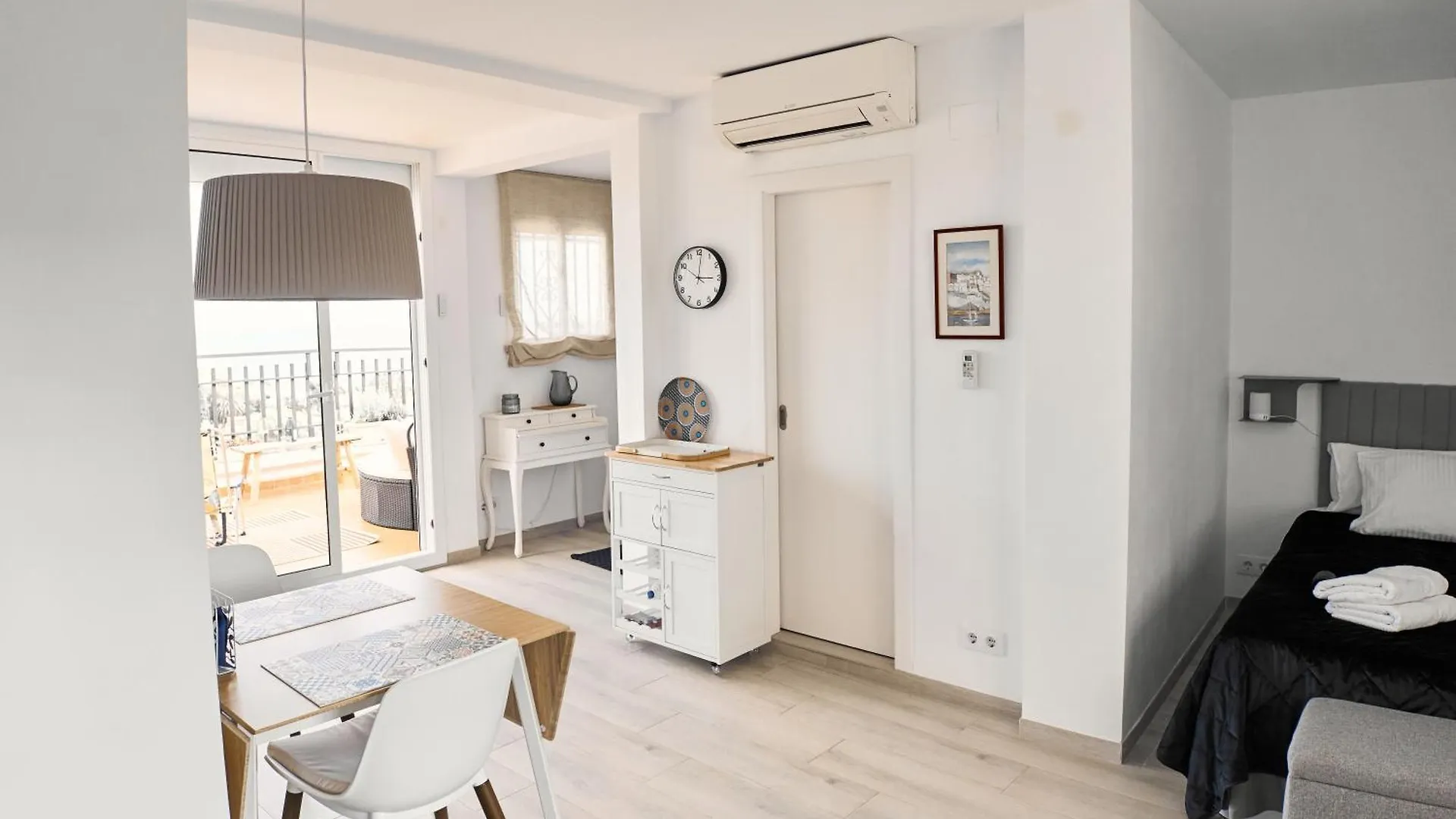 Beachfront Rooftop Haven Studio In Playa De Aro Platja d'Aro