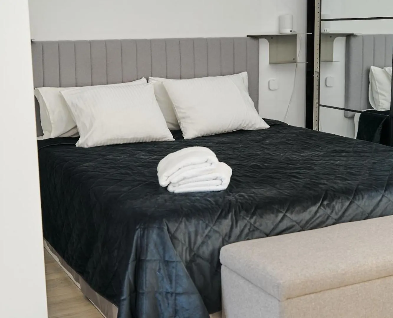 Apartment Beachfront Rooftop Haven Studio In Playa De Aro Platja d'Aro