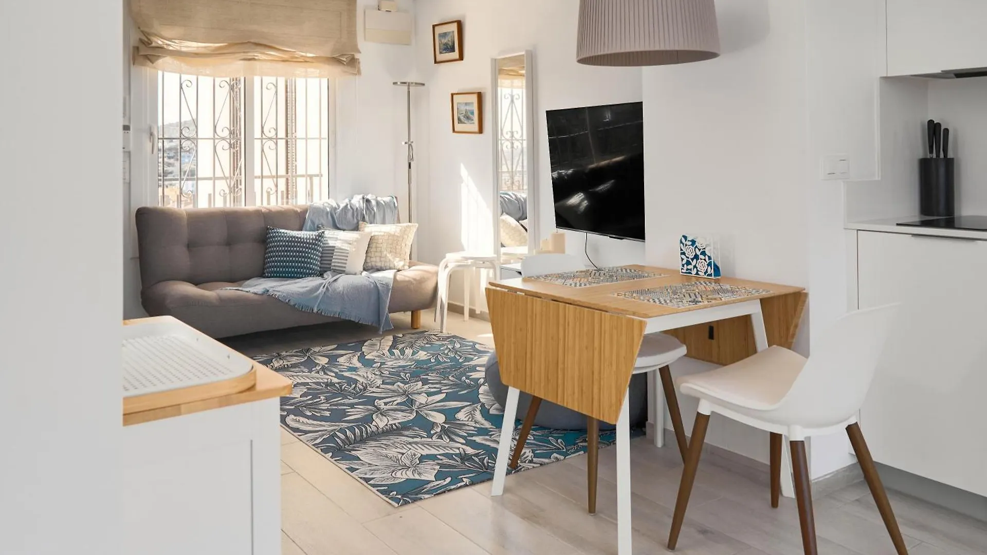 Beachfront Rooftop Haven Studio In Playa De Aro Platja d'Aro
